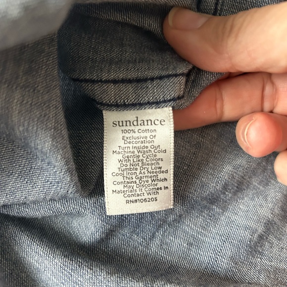 Sundance women’s Lennon Floral Embroidered
Denim Chambray Top size medium - Picture 8 of 11